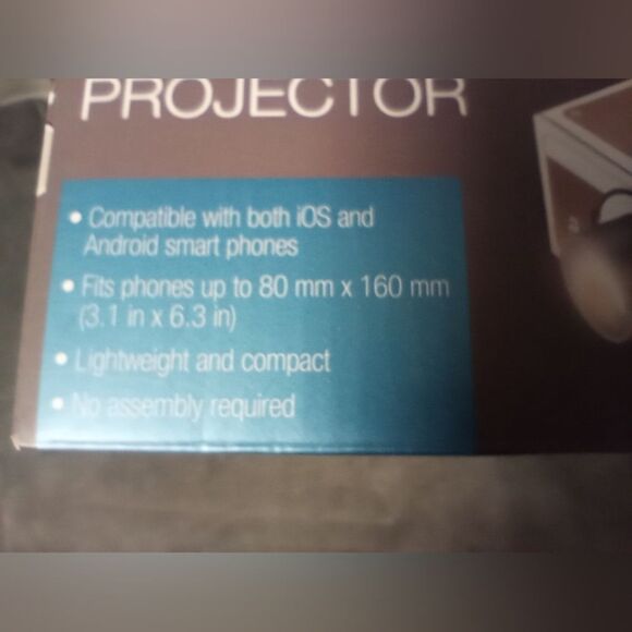 Brookstone On-The-Go Projector New In Box - Picture 3 of 7